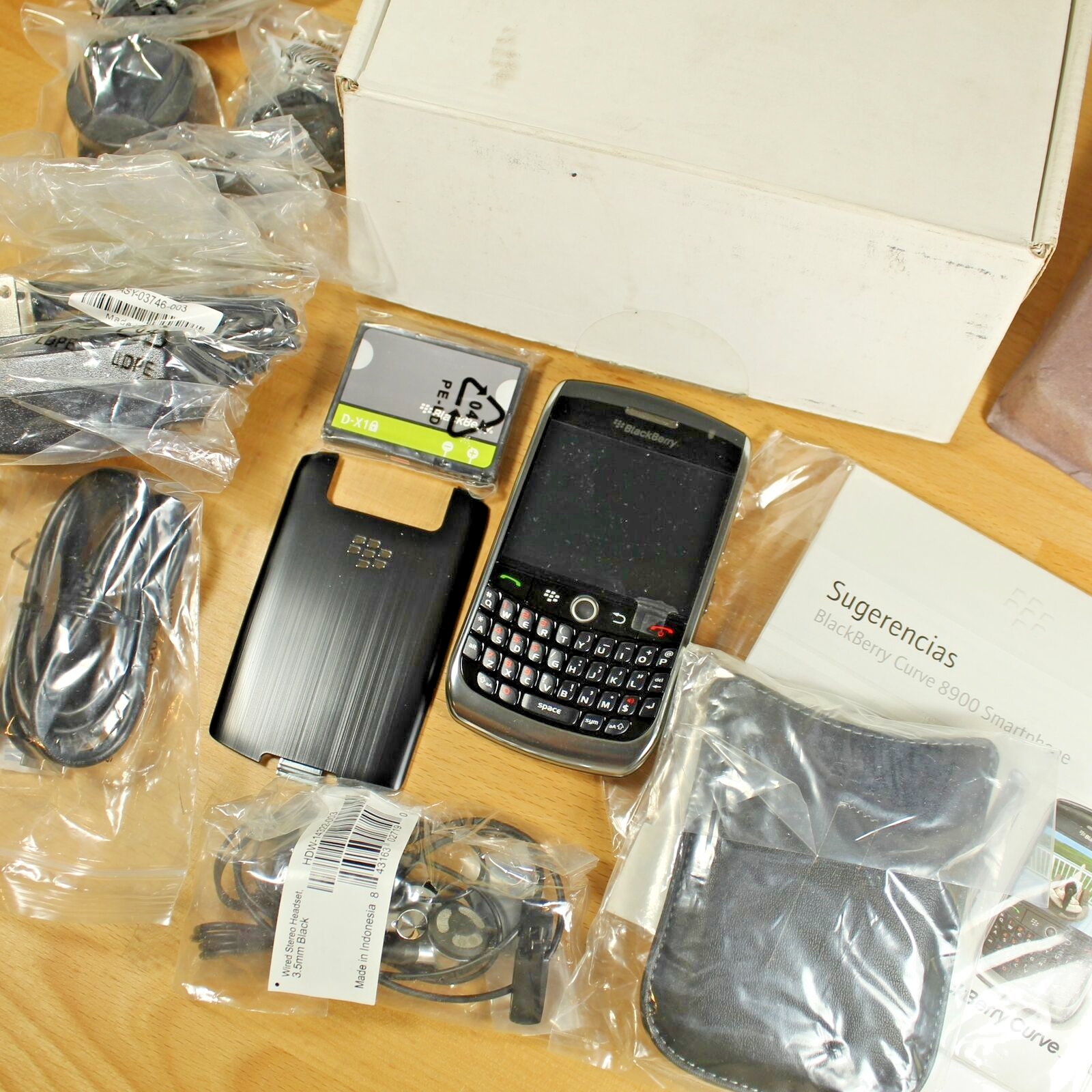 Rare Vintage Blackberry 8900 Phone Gray In Box International Movistar Spanish