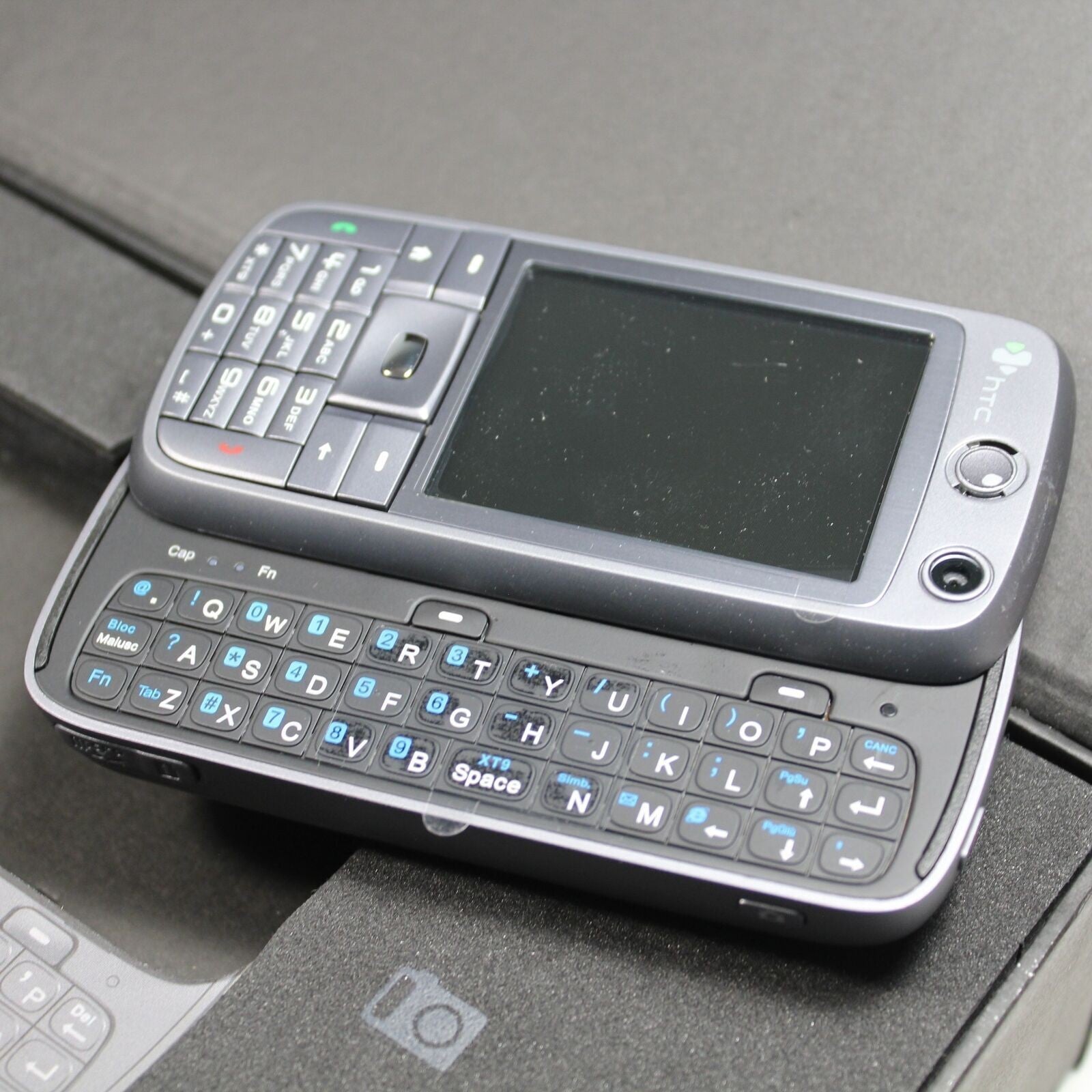 Rare Vintage HTC PRO S730 Phone Gray In Box 2007 Windows Italian International