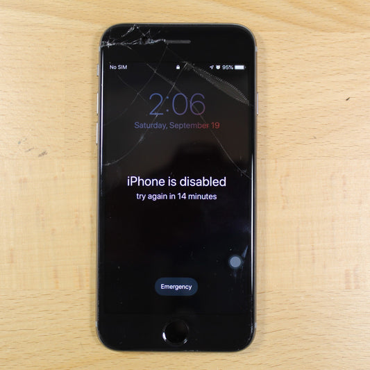 Apple iPhone 6 A1549 Smartphone Silver For Parts #080