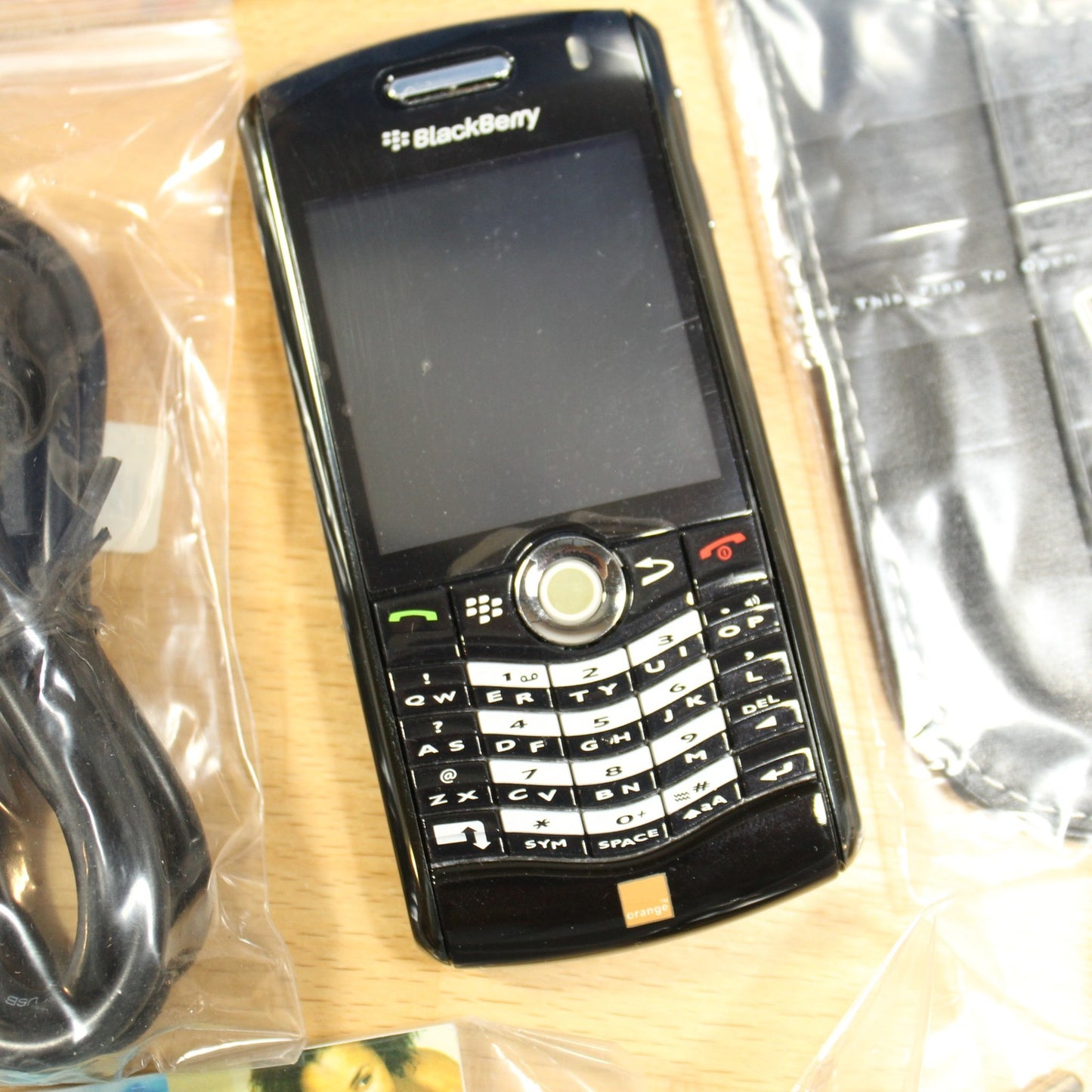 Rare Vintage Blackberry Pearl 8110 Phone Black In Box Collectible Orange Network