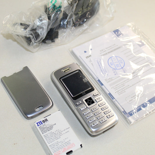 Rare Vintage ZTE M5010 Phone International CDMA Silver Collectible In Box Bundle