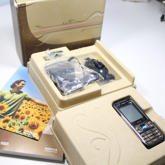 Rare Vintage Nokia 7360 L'Amour Collection International Phone Brown In Box