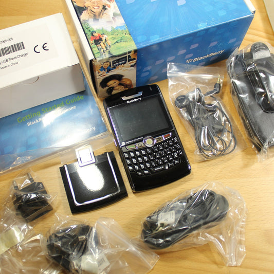 Vintage Blackberry Pearl 8800 Black In Box World Edition International Bundle