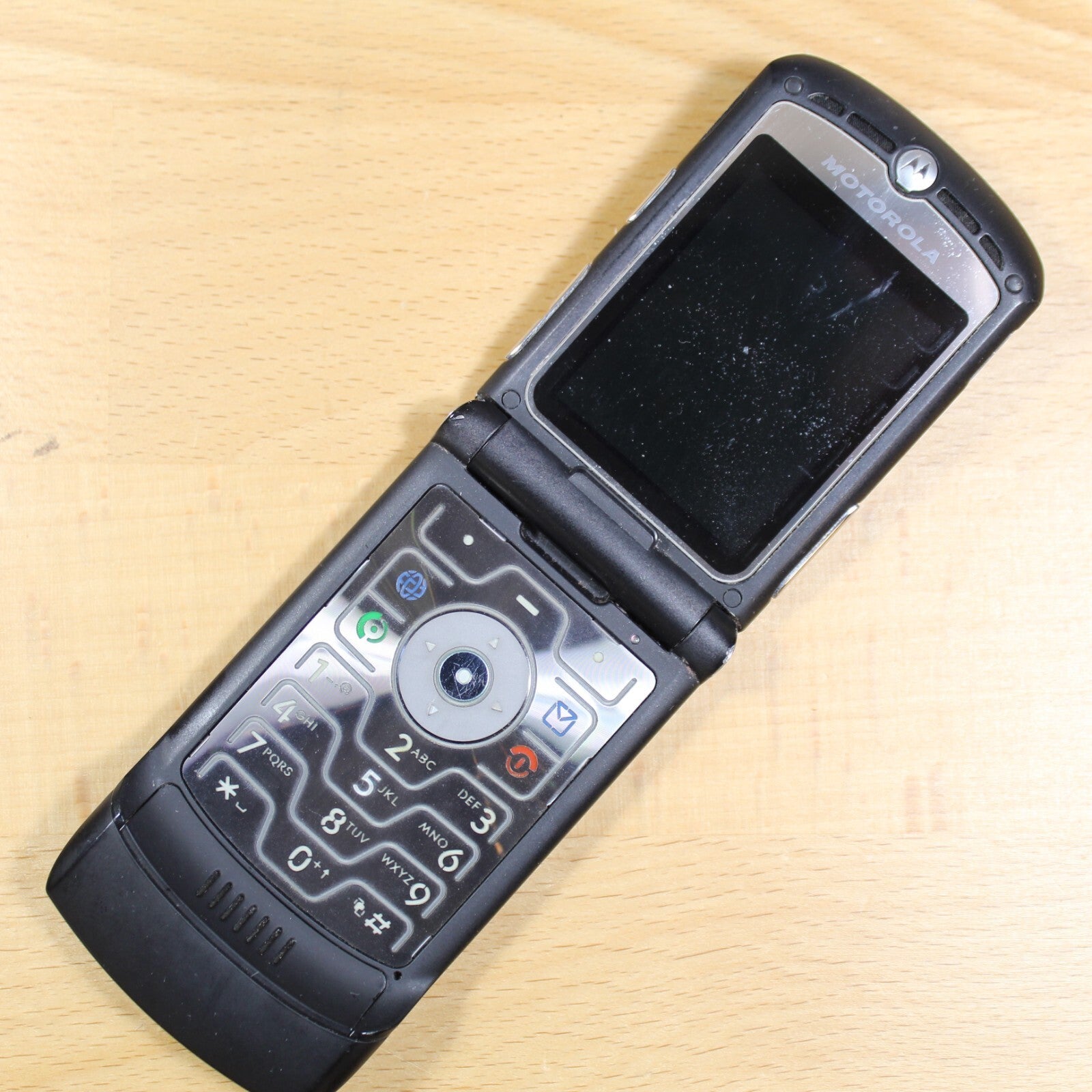 Vintage Motorola RAZR V3 Black Cell Phone For Parts Untested #118