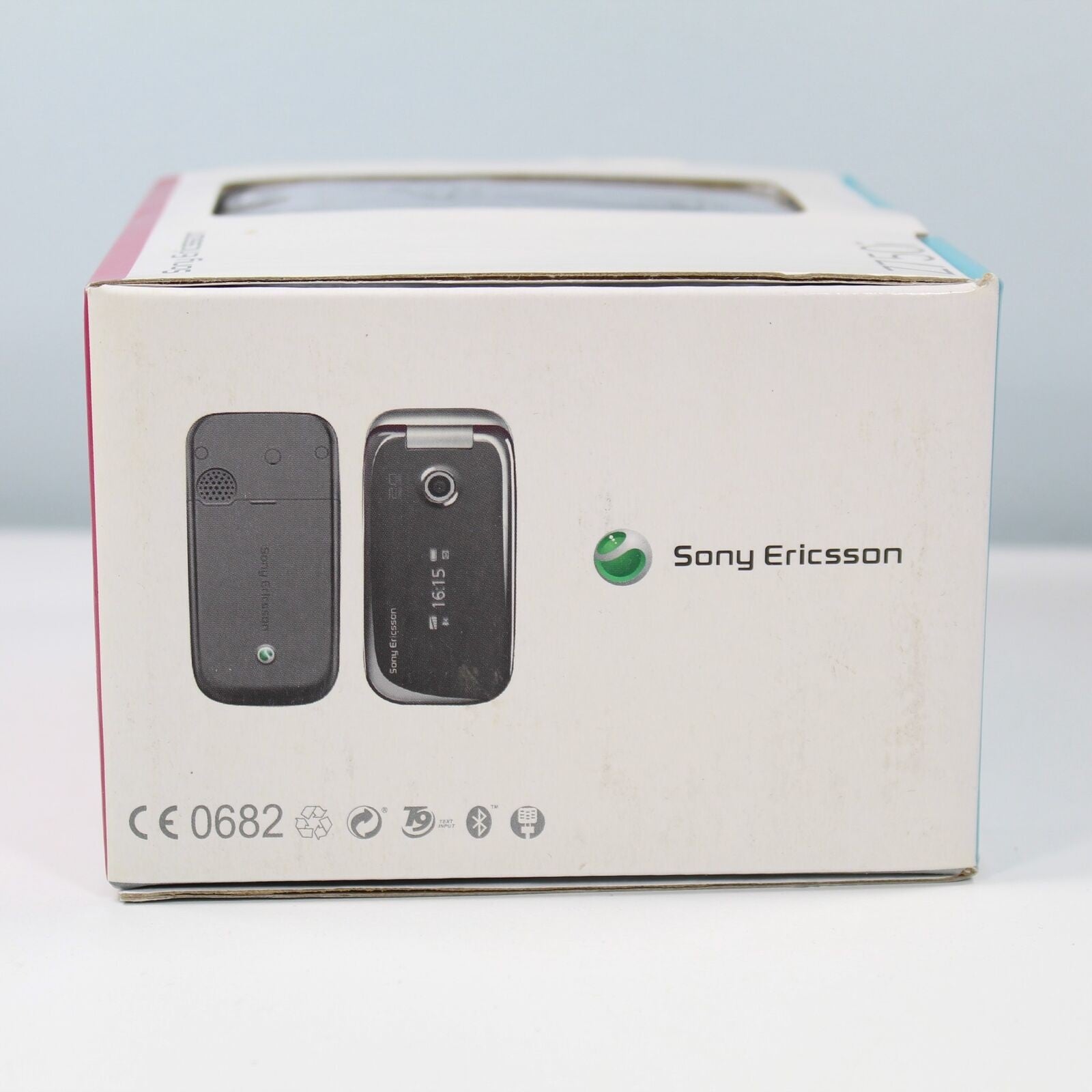 Rare Vintage Sony Ericsson Z750i Flip Phone Black In Box Complete 3G GSM 2007