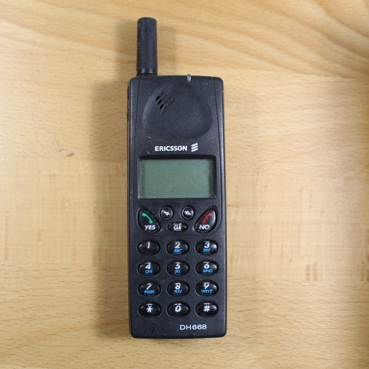 Vintage Rare Ericsson 1998 DH668 Digital Cellular Mobile PCS Cellphone Untested
