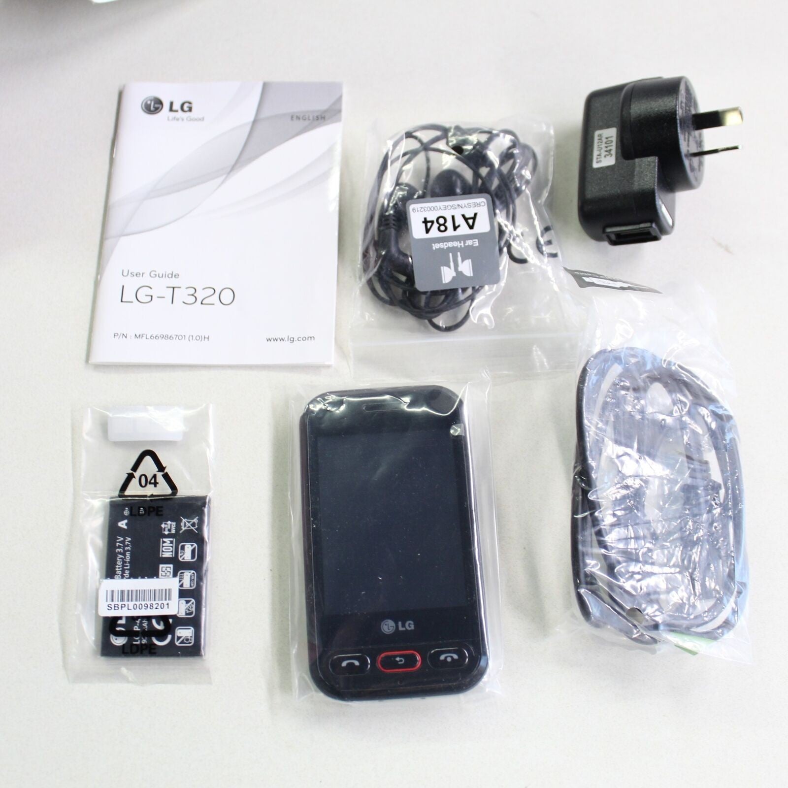 Rare Vintage LG Flick T320 (Virgin Mobile) Black Phone International In Box