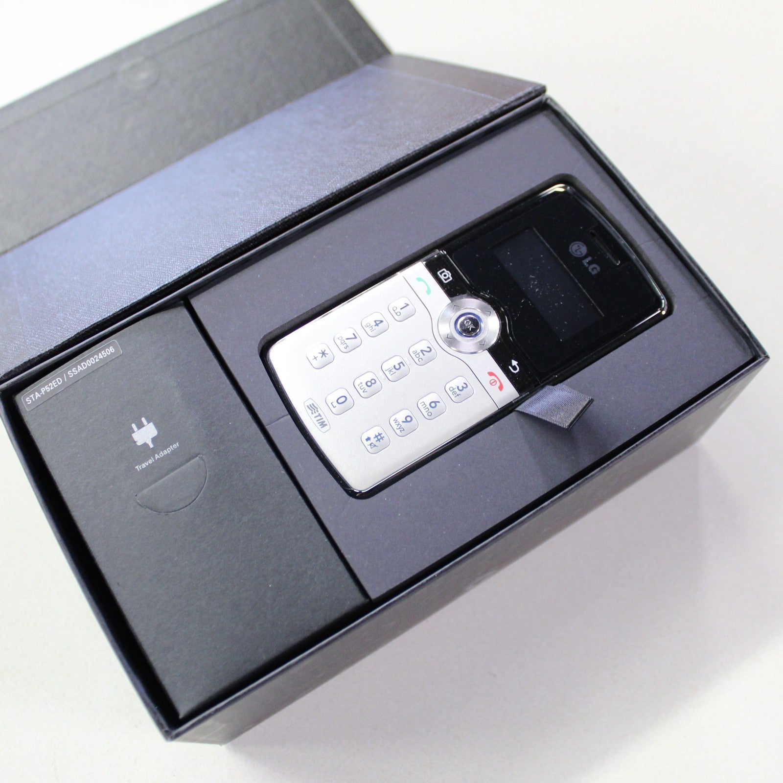 Rare Vintage LG KT615 Slider Phone In Box International Italian TIM Collector