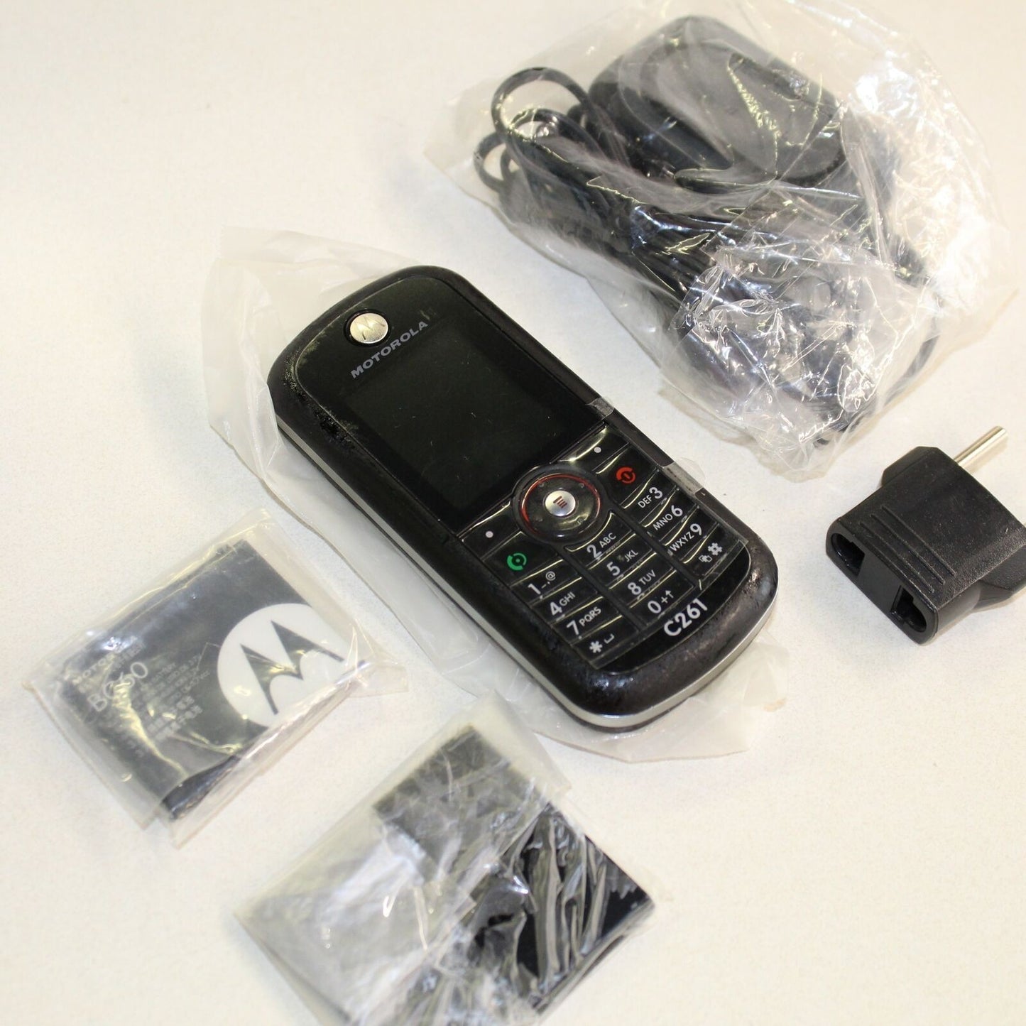 Rare Vintage Motorola C261 Phone Black GSM In Box Complete International