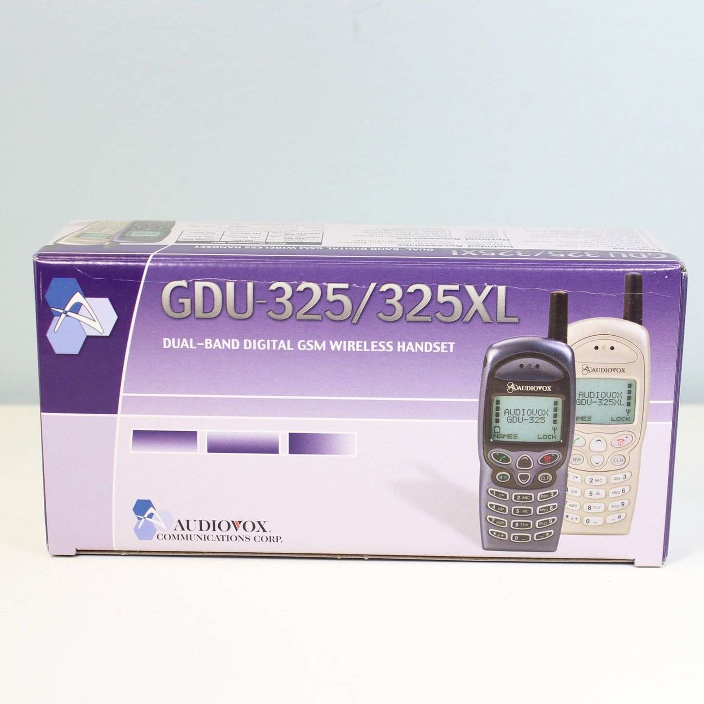 Rare Vintage Audiovox GDU-325/325XL Phone International Silver In Box Collect