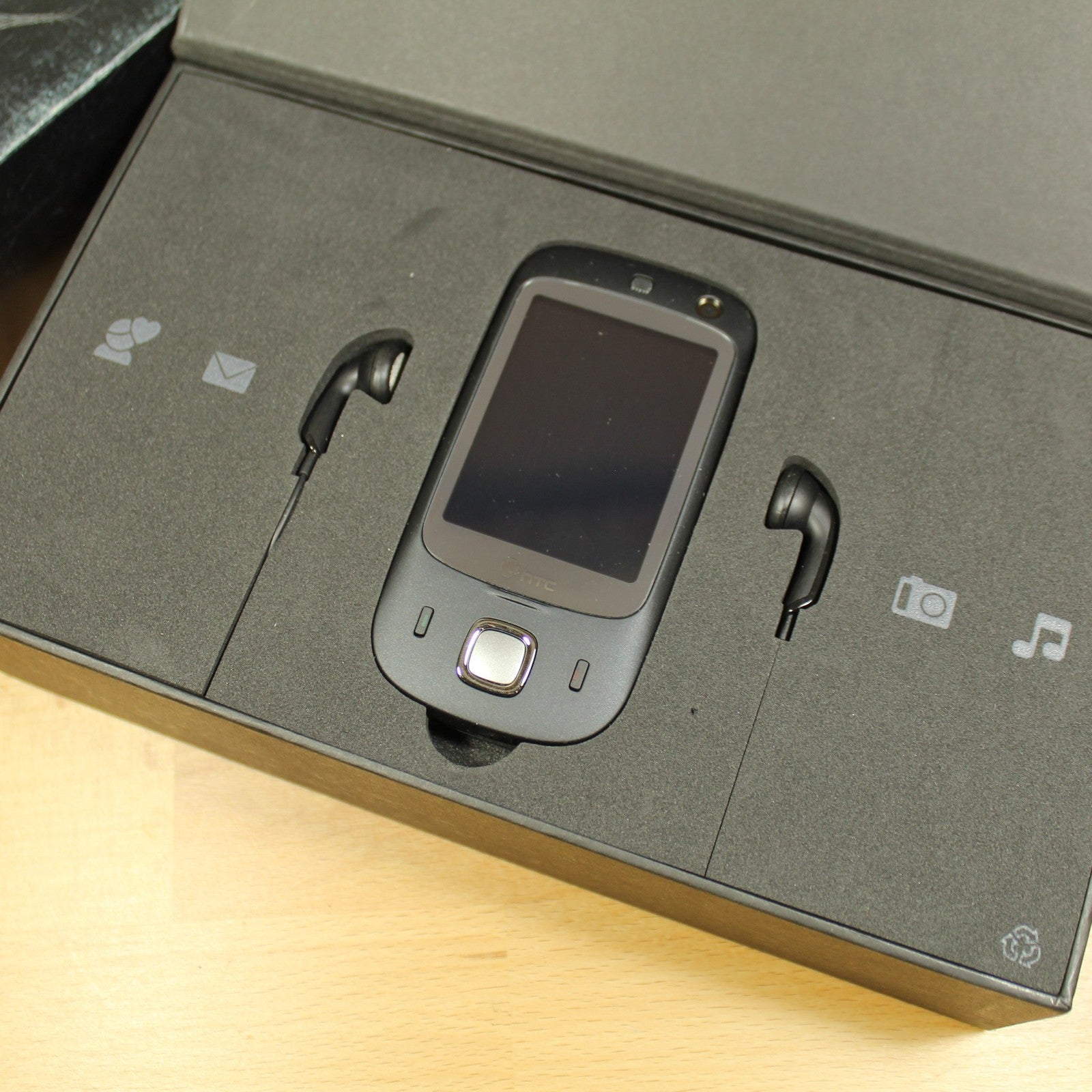 Rare Vintage HTC Touch Dual TIM International Smartphone Black 2007 In Box