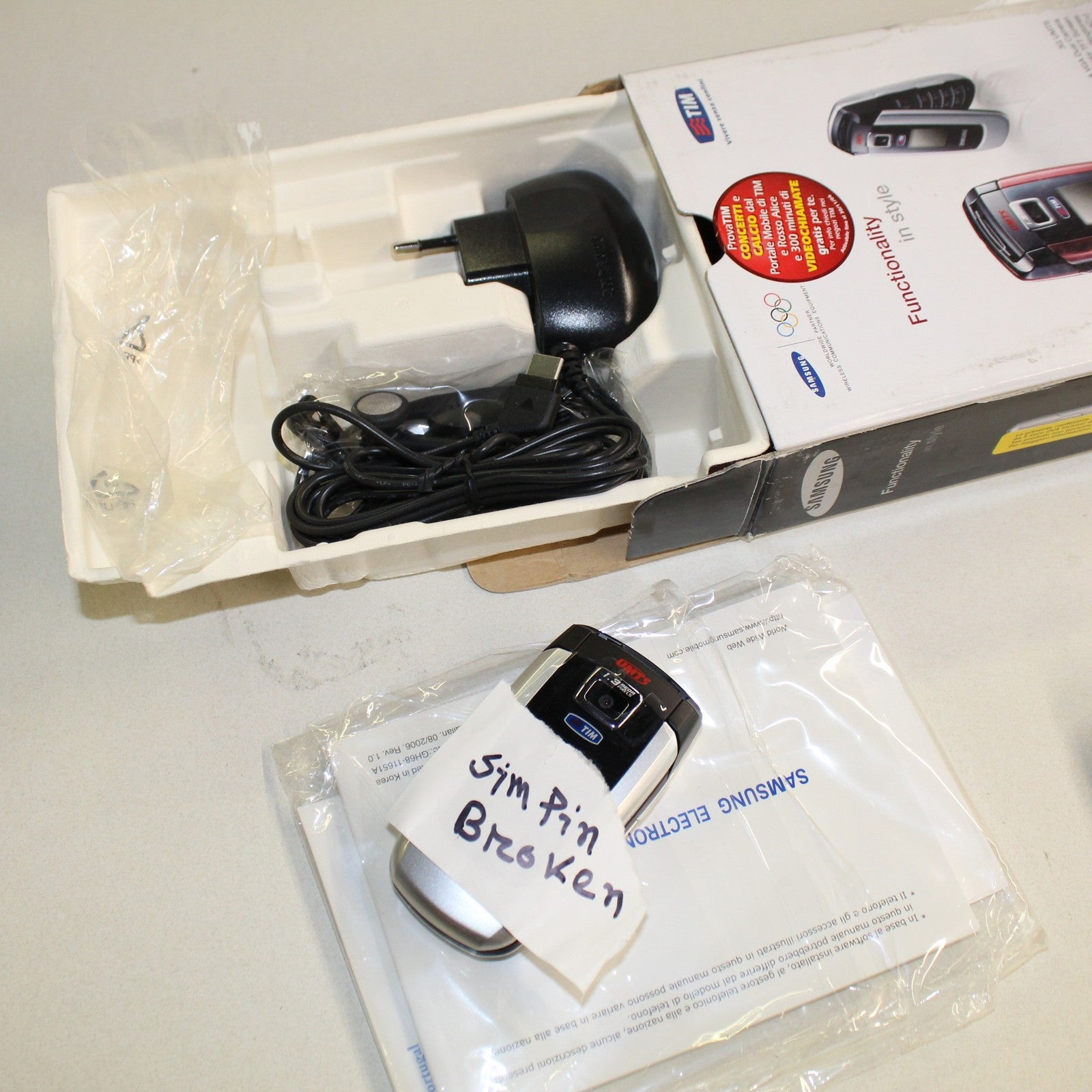 Olympic Samsung SGH-Z230 TIM Cell Phone International Worldwide ASIS FOR PARTS