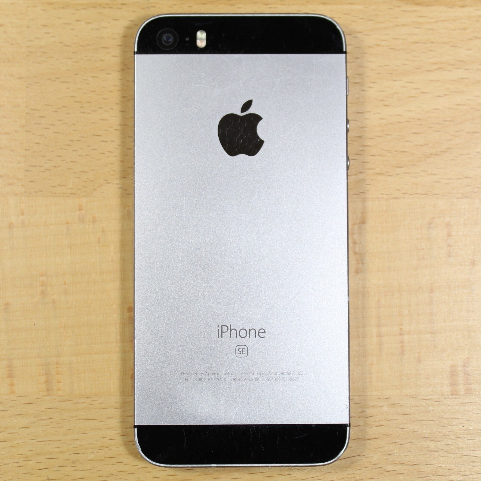 Vintage Apple iPhone SE A1662 Smartphone Gray For Parts #132