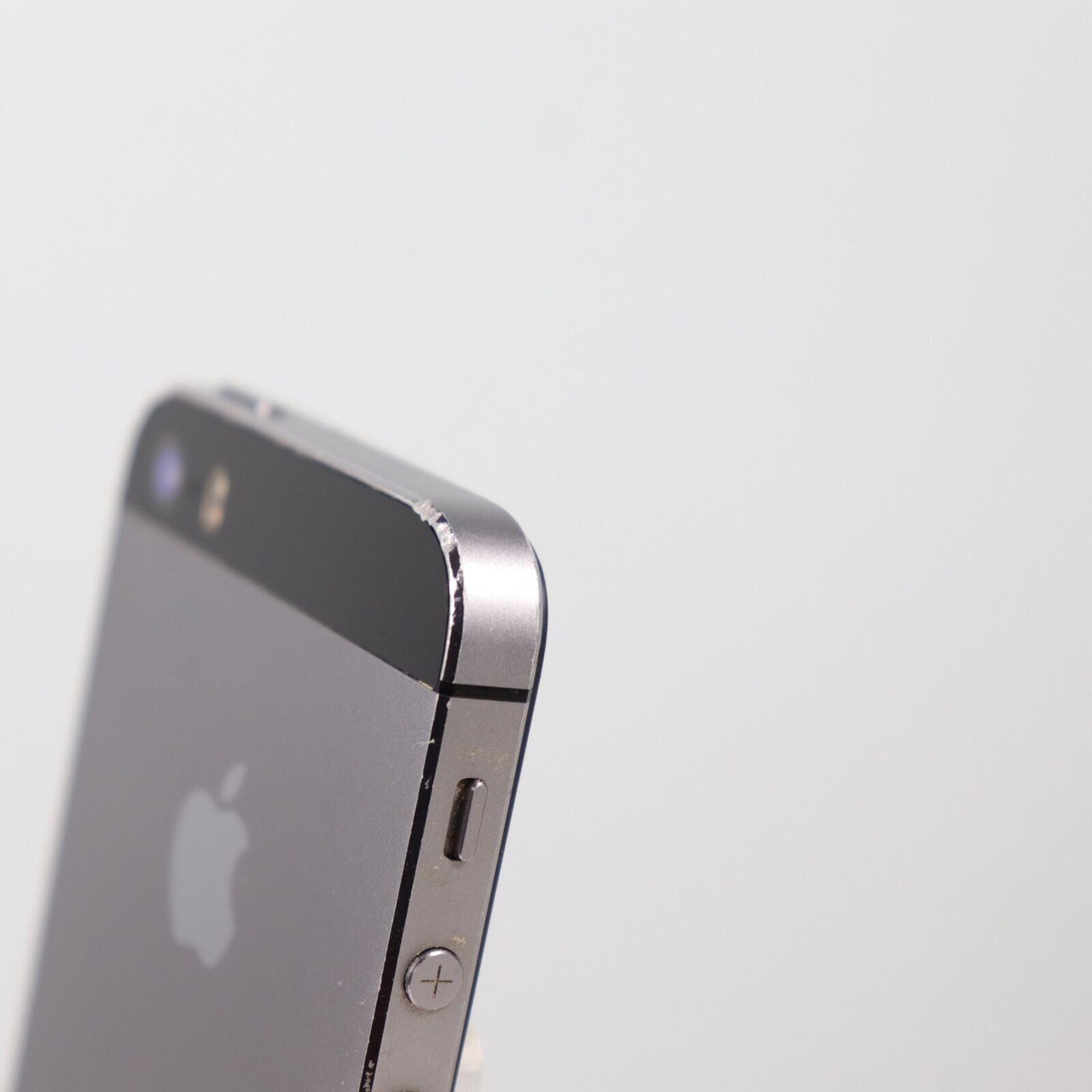Vintage Apple iPhone 5S A1533 AT&T 4G LTE Smartphone Space Gray 16GB Collectible