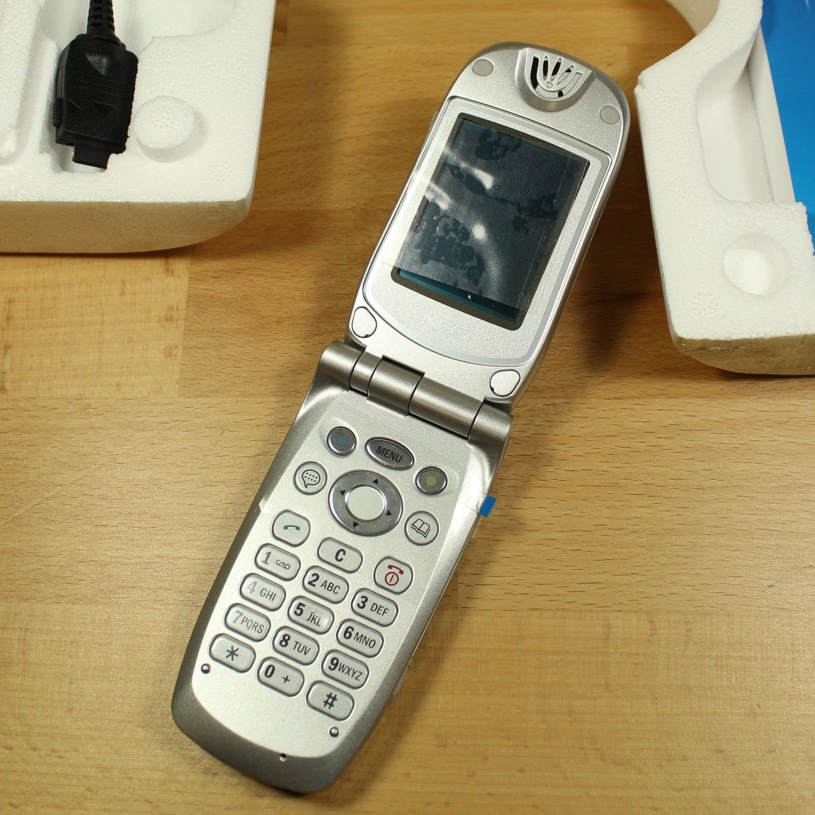 Rare Vintage NEC n21i i-Mode Silver Phone International In Box Collectible