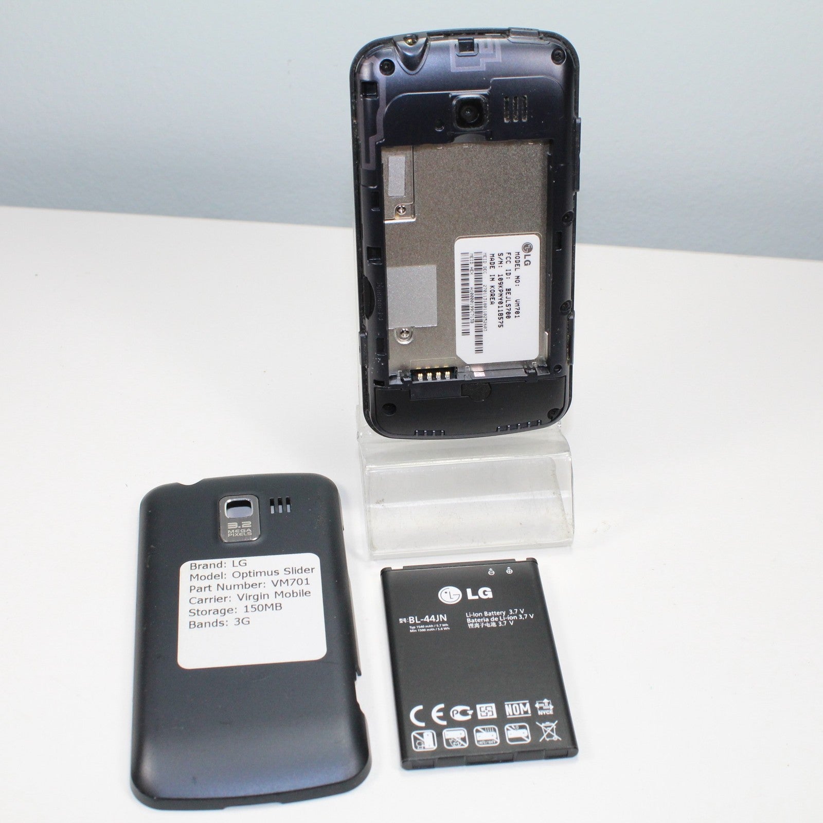 Vintage Classic LG Optimus Slider Virgin Mobile 3G Smartphone VM701 Black 150MB
