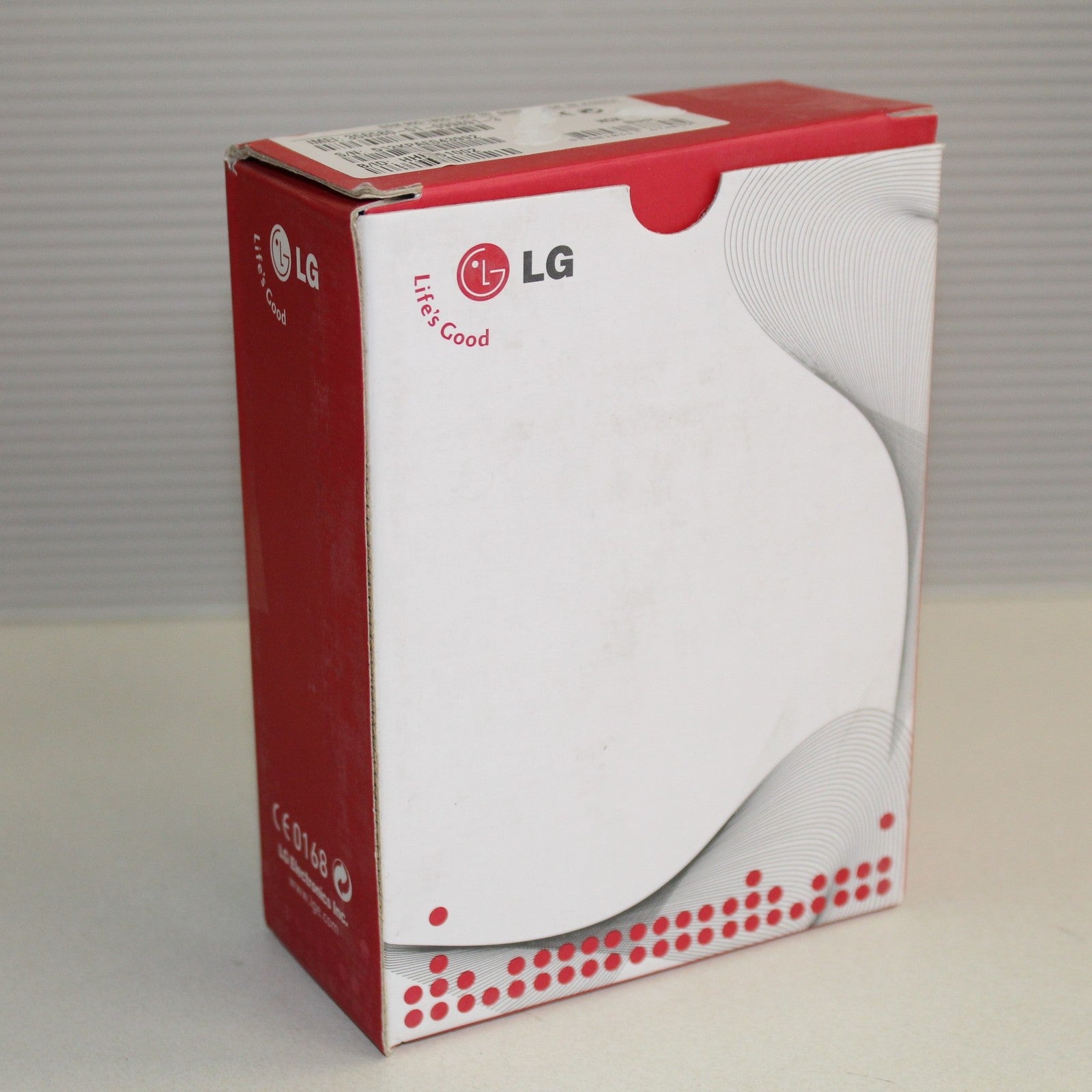 Rare Vintage LG U450 TRE Black Phone International In Box Collectible
