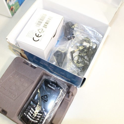 Rare Vintage Blackberry Pearl 8120 Vodafone Phone Black In Box Collectible