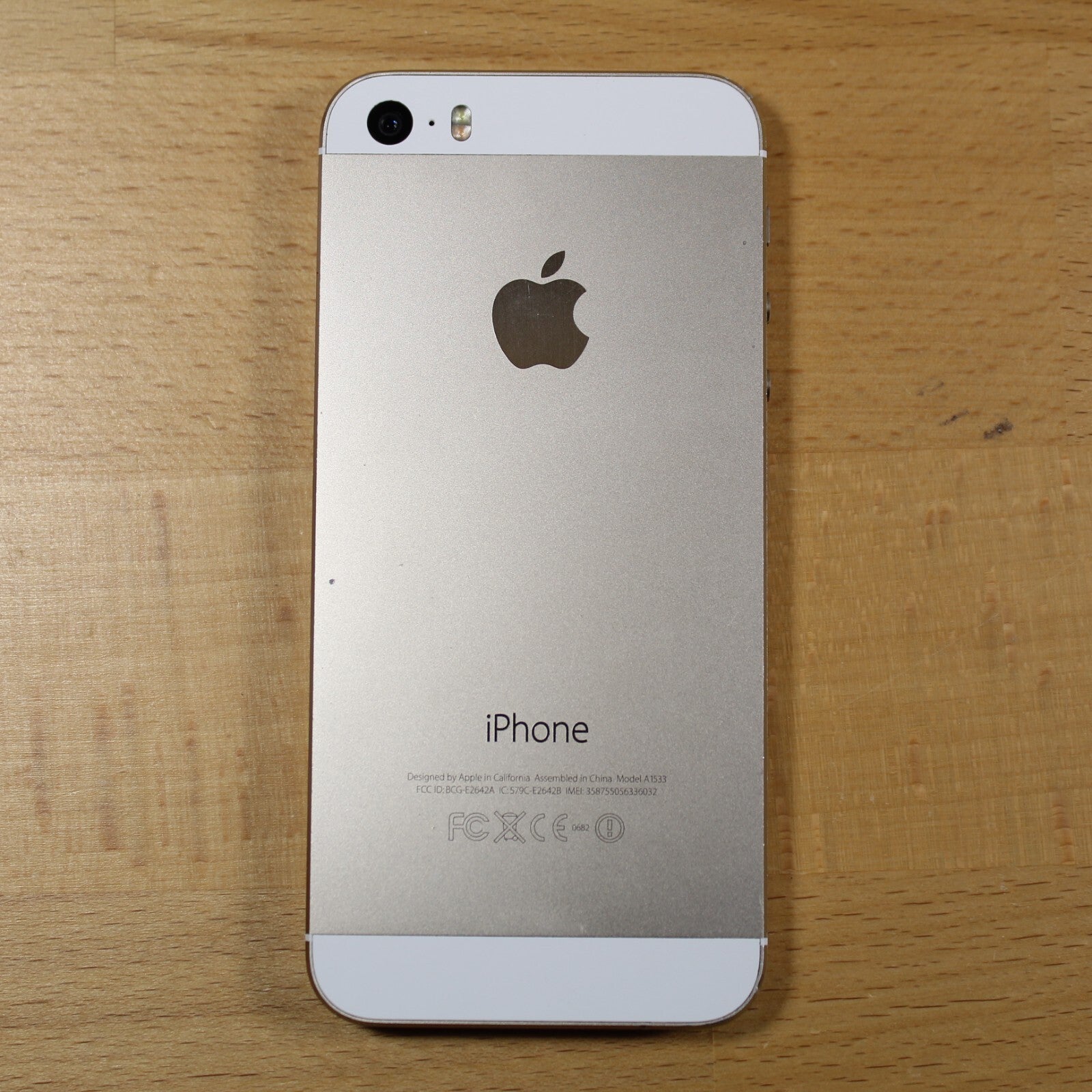 Apple iPhone 5s 16 GB Gold AT&T Untested For Parts