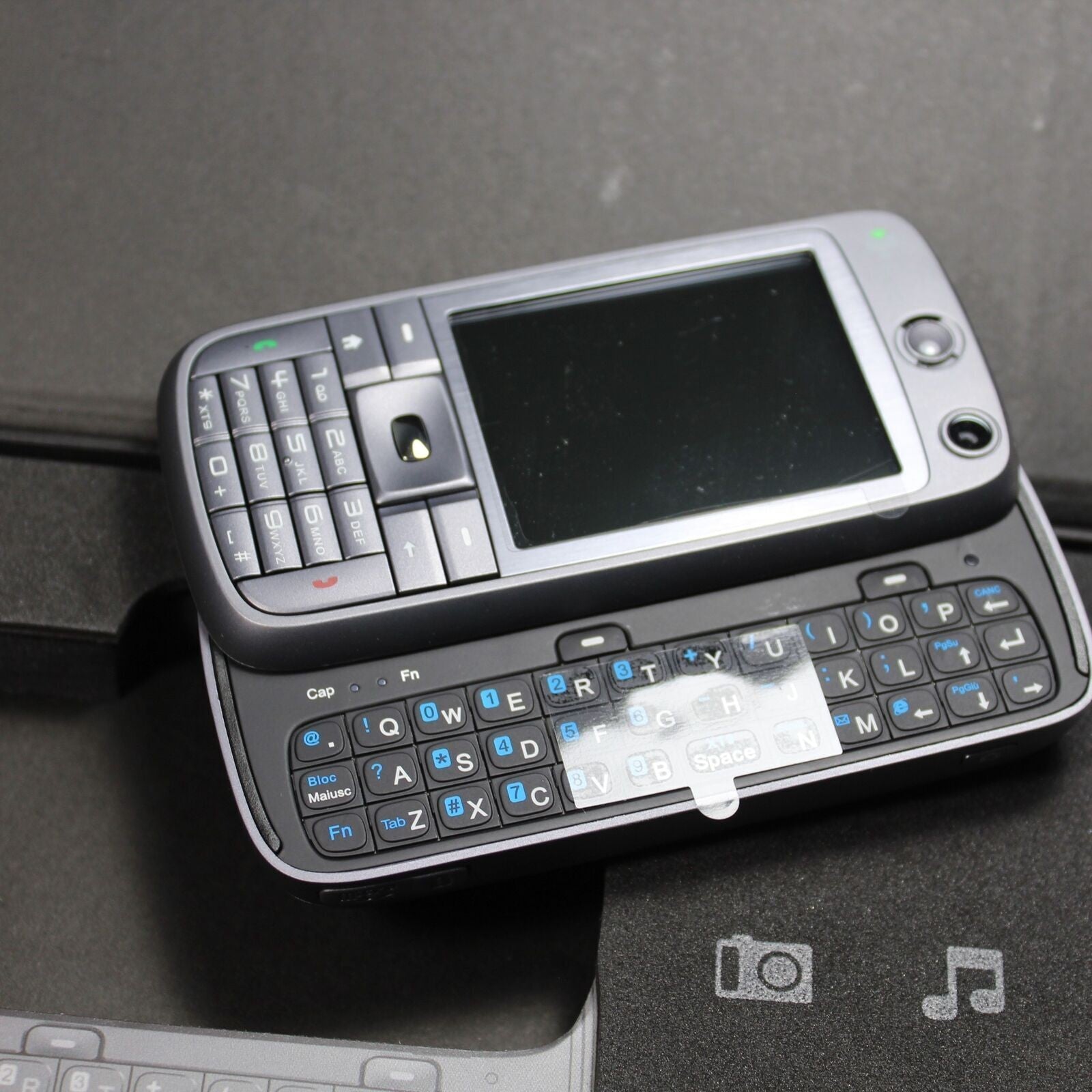 Rare Vintage HTC PRO S730 Phone Gray In Box 2007 Windows Italian International