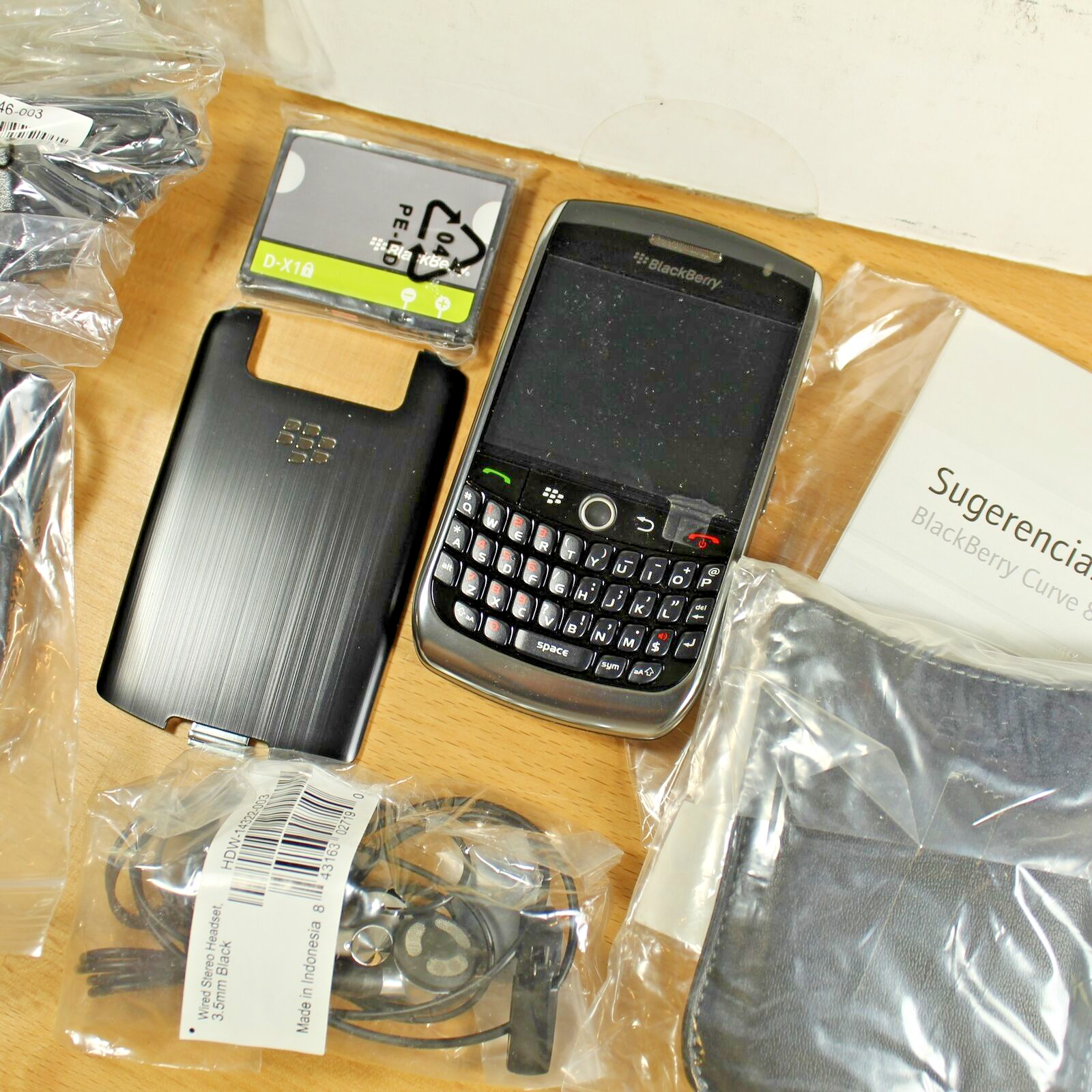 Rare Vintage Blackberry 8900 Phone Gray In Box International Movistar Spanish