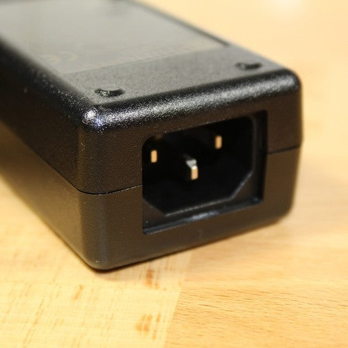 PSAA18U-090 9 Volt Adapter Power Supply 2A Phihong New Original OEM