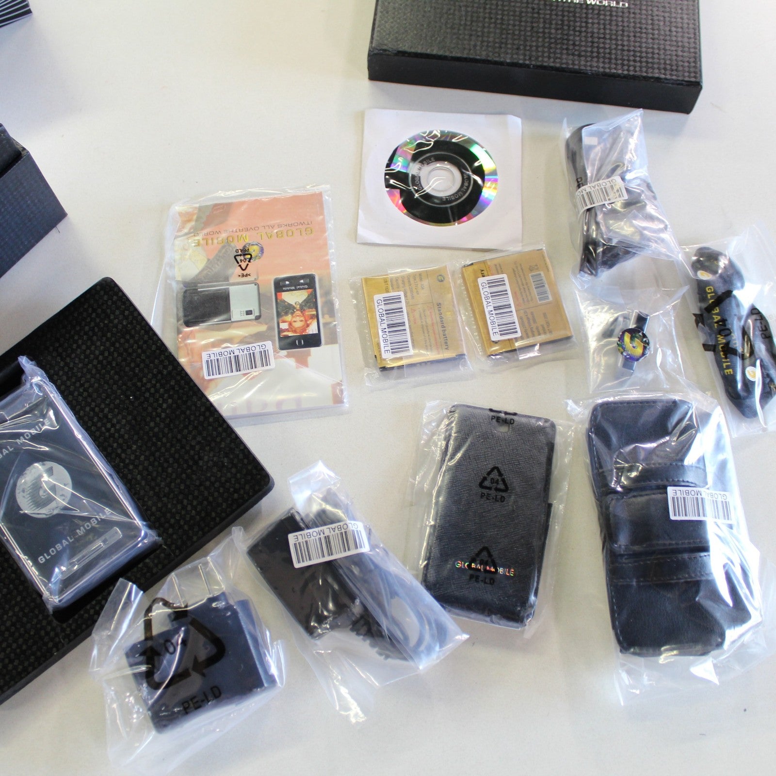 Unlocked World Wide Phone Global Mobile G300 International DUAL SIM Black
