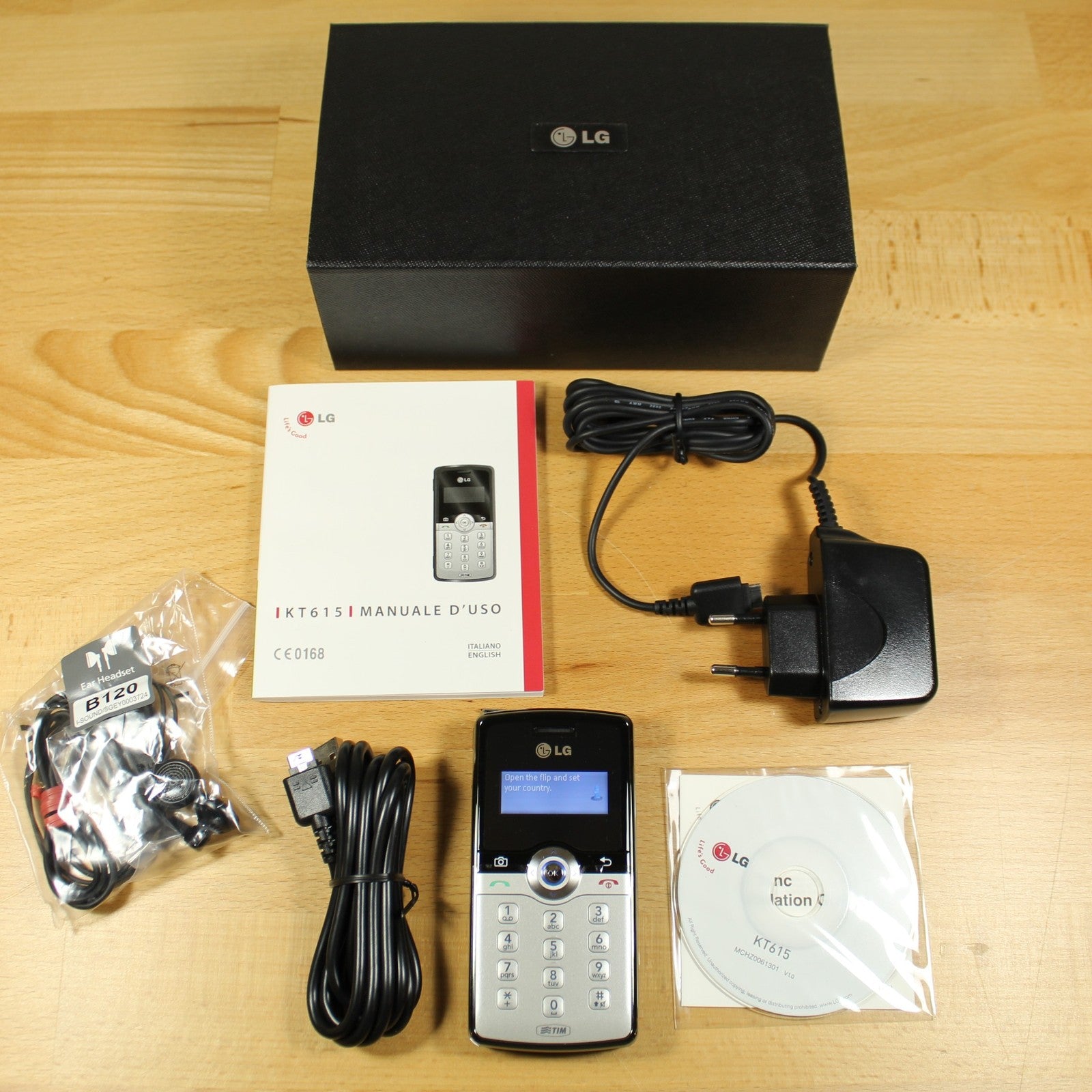 Rare Vintage LG KT615 Slider Phone In Box International Italian TIM Collector