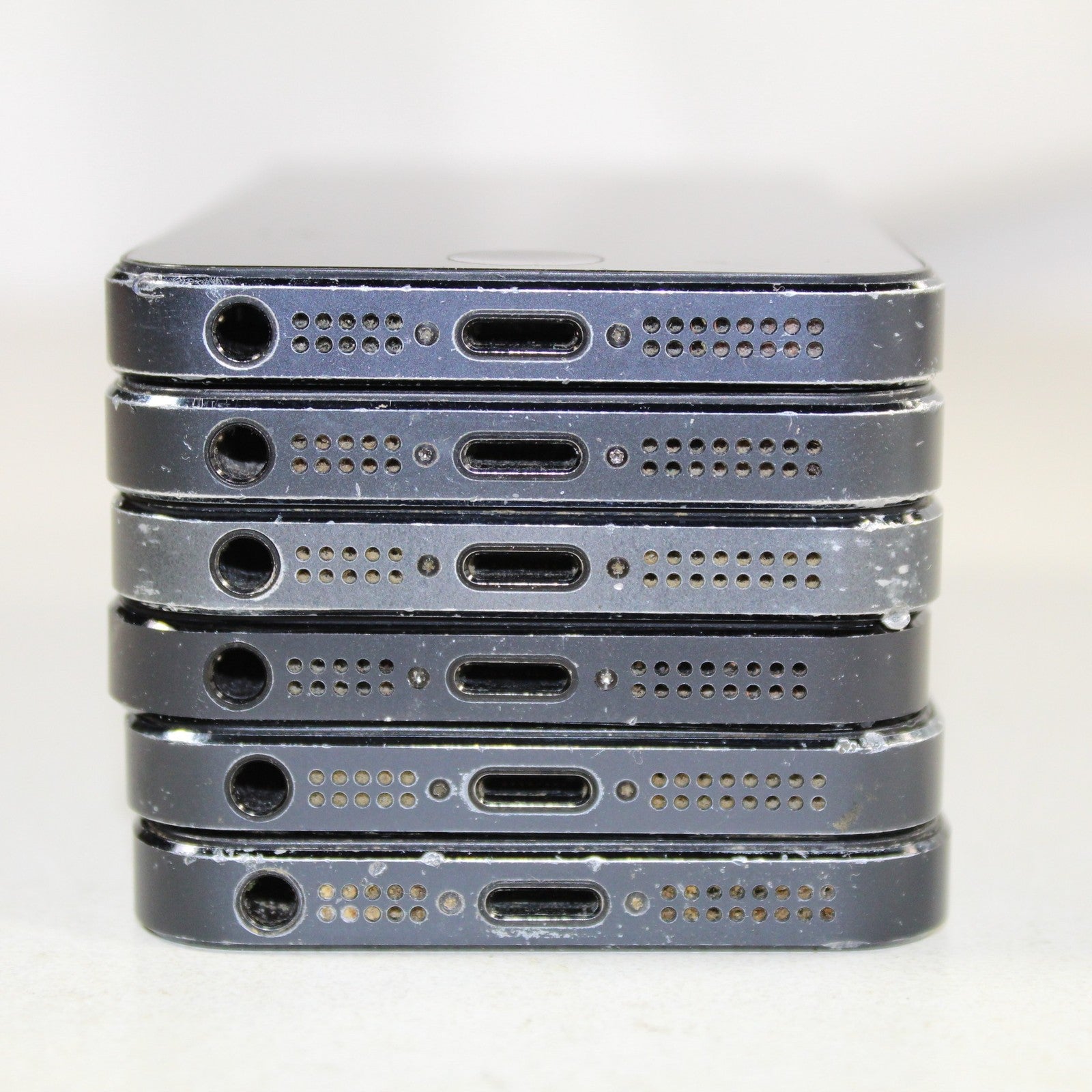Vintage Apple iPhone 5 A1428 Smartphone 4G LTE Black Lot of 6 For Parts ASIS