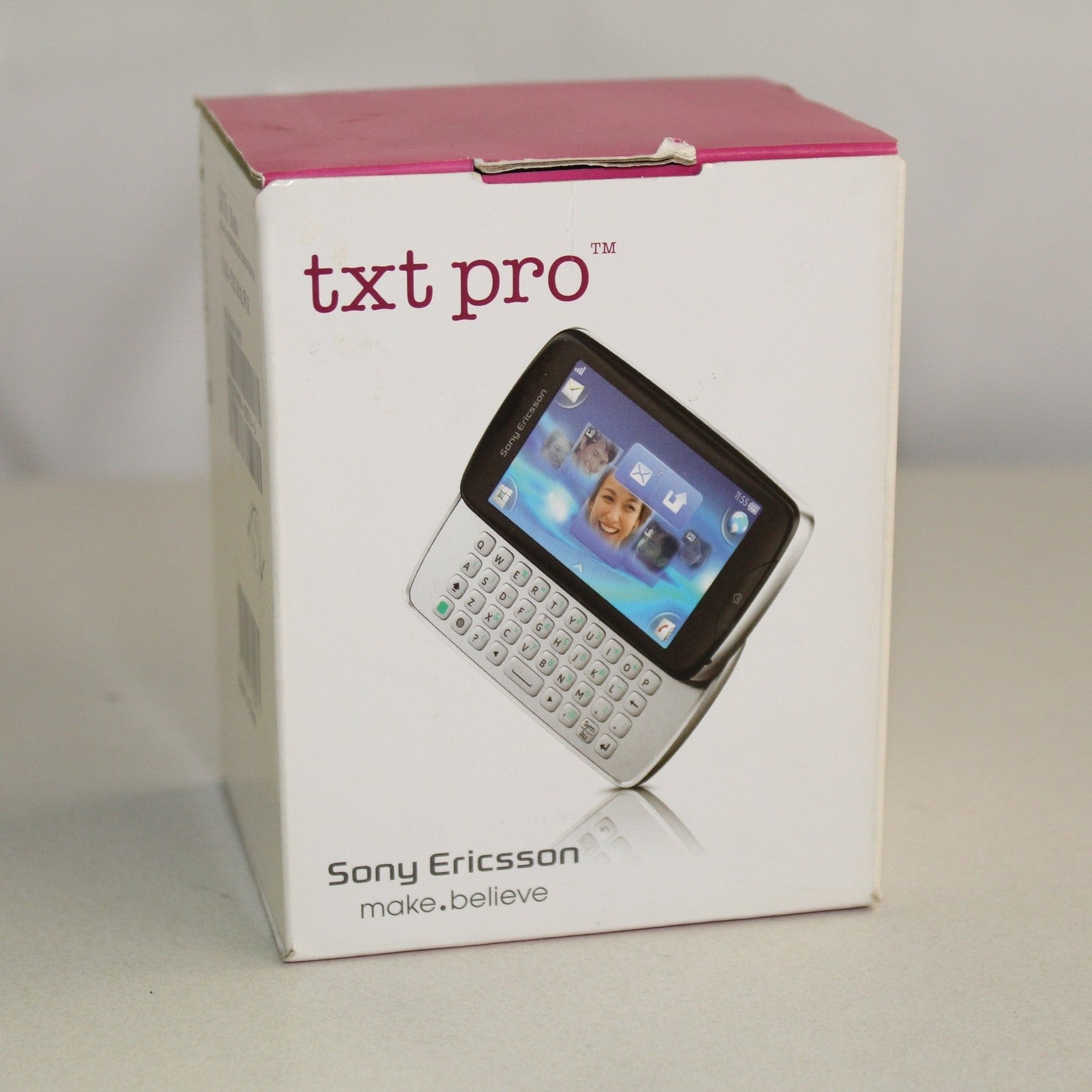 Rare Vintage Sony Ericsson txt Pro CK15i Phone 3G GSM Black In Box Collectible