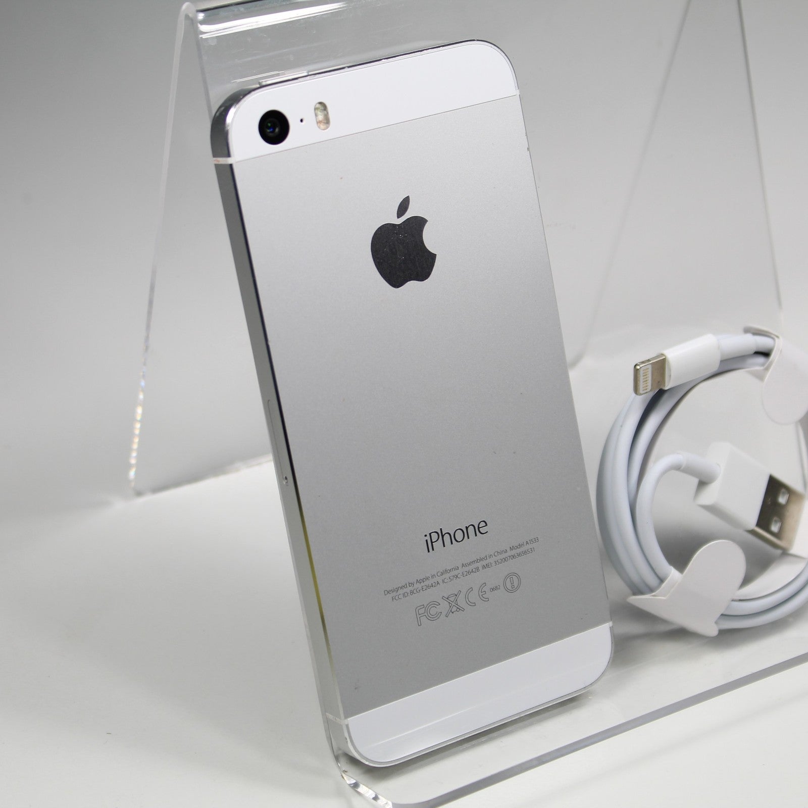 Vintage Apple iPhone 5s A1533 Smartphone 4G LTE Silver 16GB Collectible