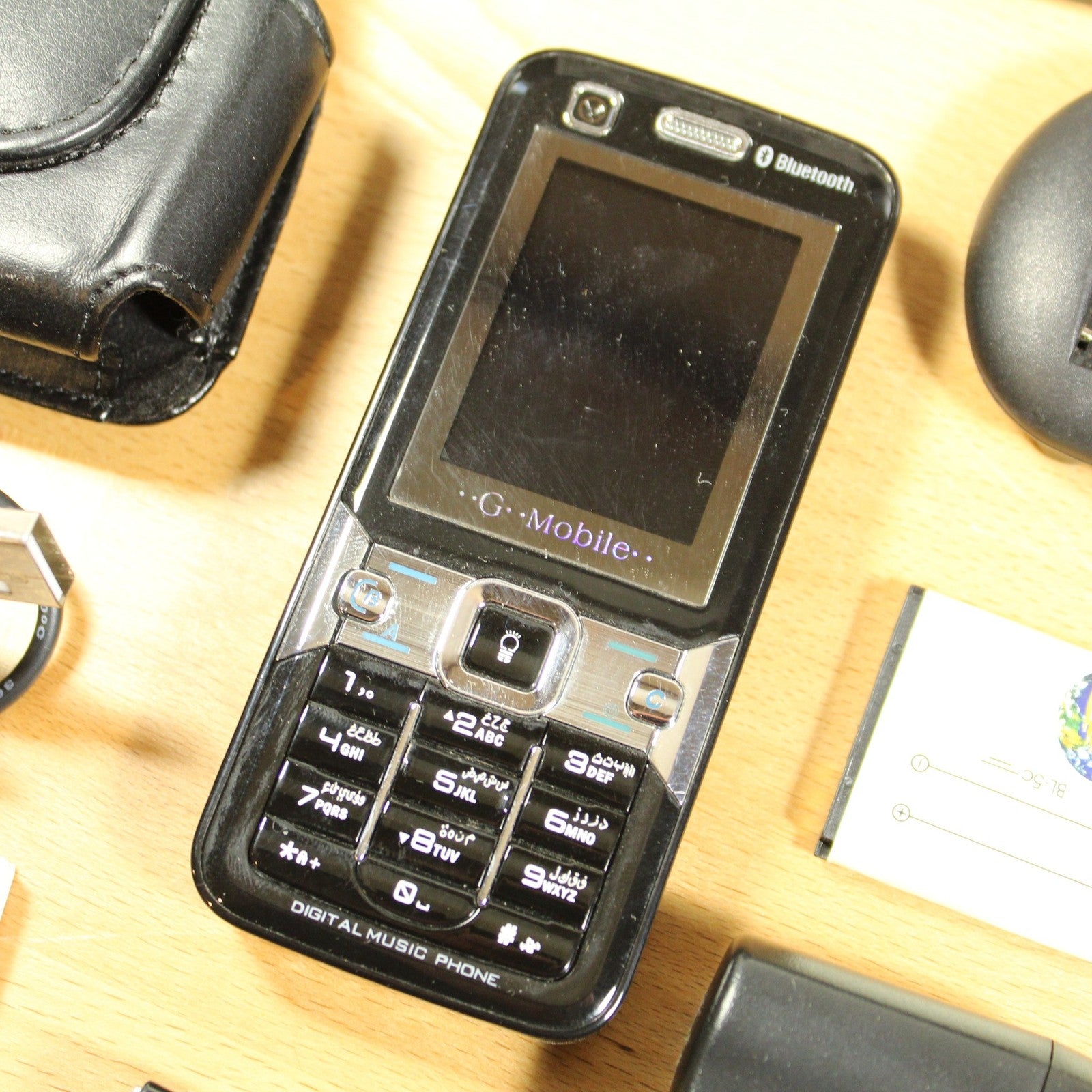 Rare Vintage Global Mobile G0006 Unlocked Phone Black In Box Collectible Bundle