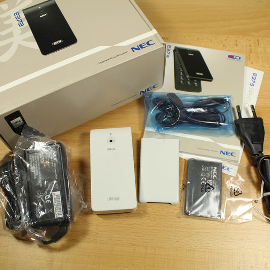 Rare Vintage NEC e373 White Flip Phone International In Box Collectible Complete