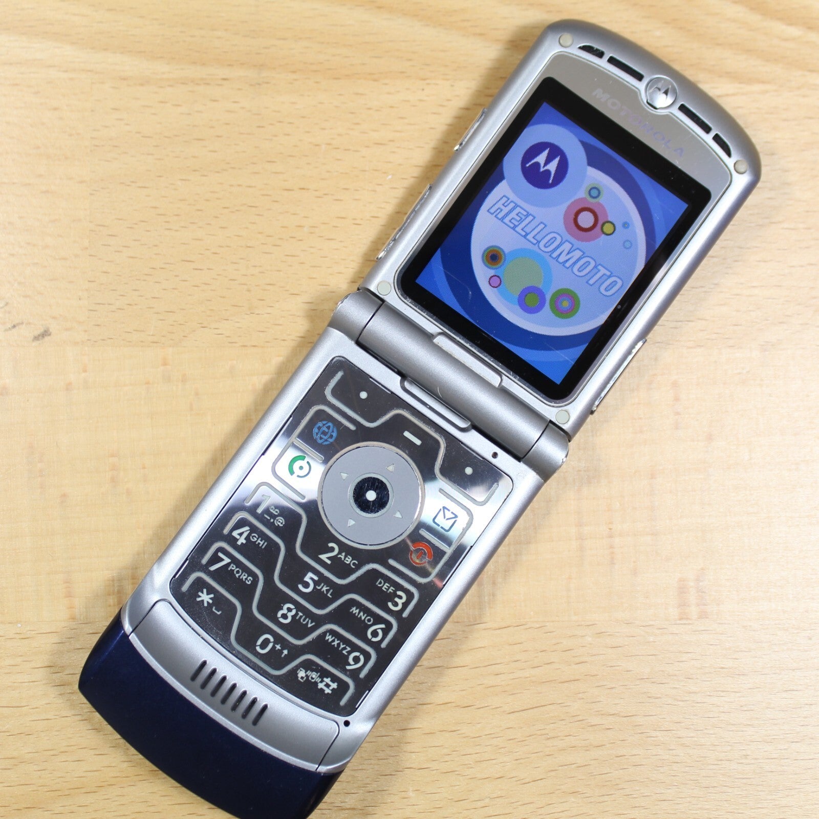 Vintage Motorola RAZR V3 AT&T Blue Cell Phone For Parts Untested #119