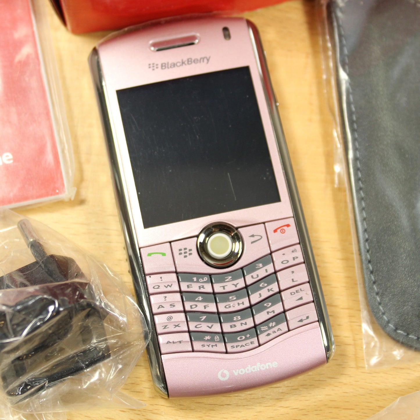 Rare Vintage Blackberry Pearl 8120 Pink In Box Vodafone International Bundle